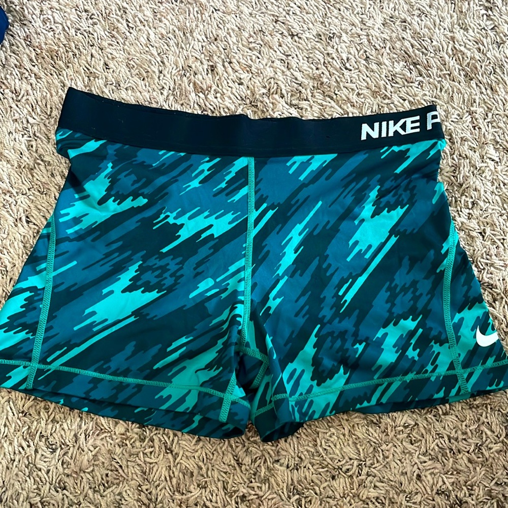 Nike Pro’s